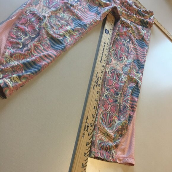 Roxy Athletic Capri Leggings Large Pink Print Hidden Waist Pocket - Picture 6 of 7
